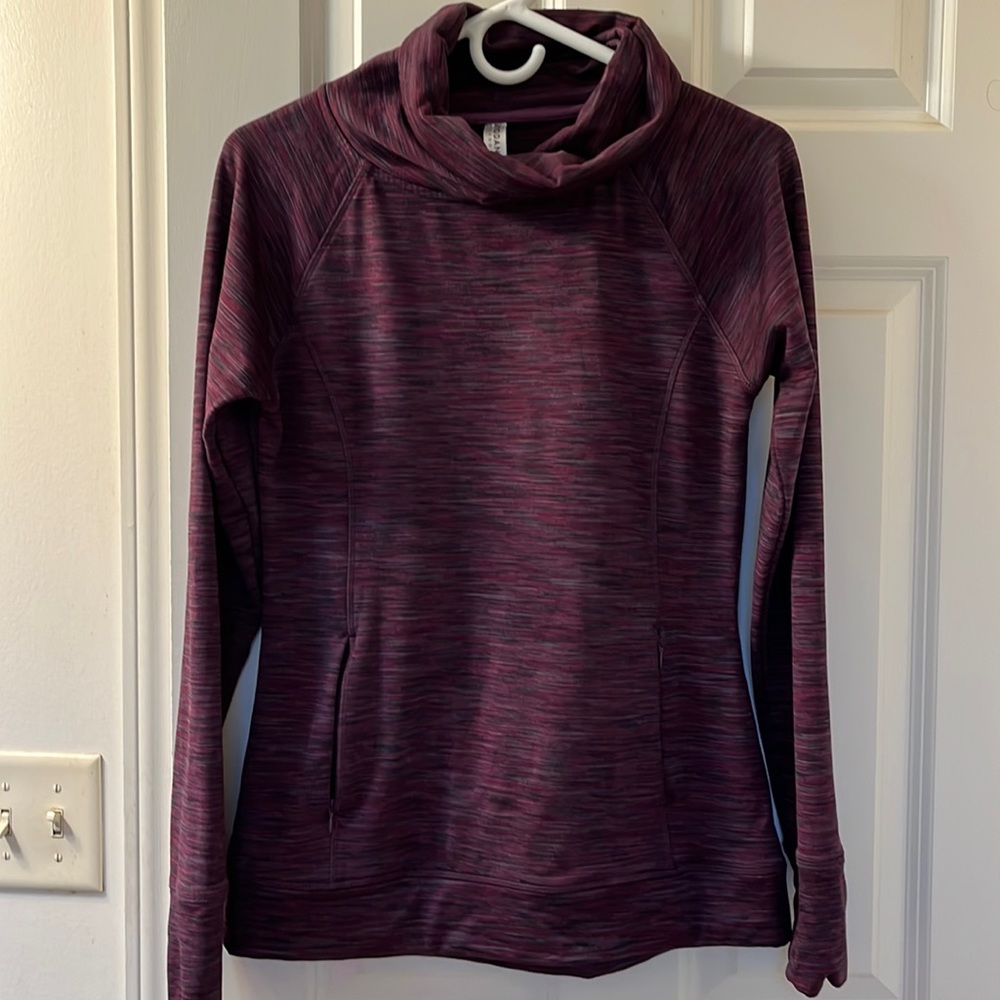 Women’s Athletic Pullover